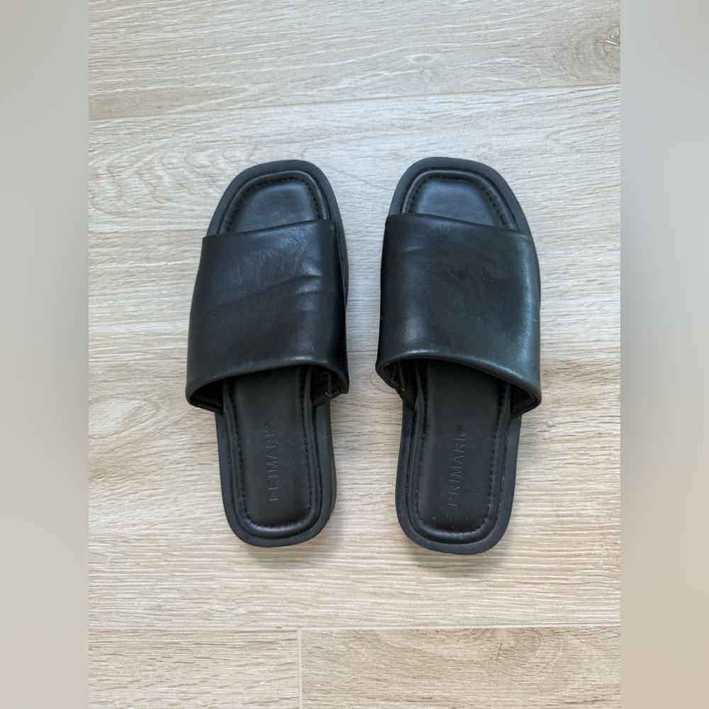 Primark (fake leather) Black Slide Sandals size 39 eu - 8 us